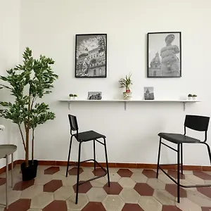 santoliva28-apartment-in-palermos-heart.sicilyhotelsitaly.net/